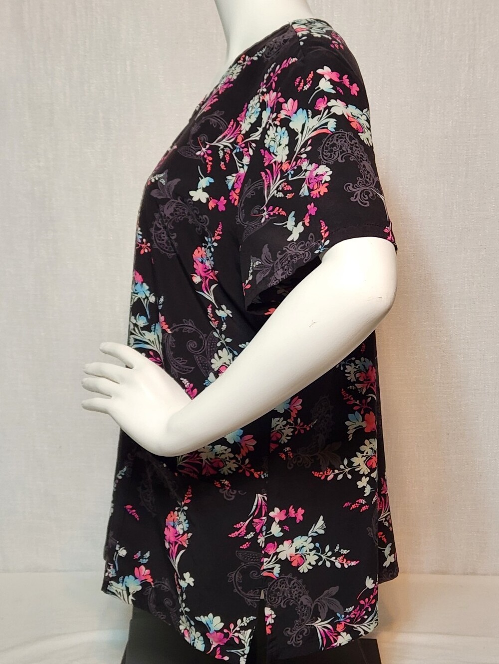 Scrubs Top Floral Xtra Large Lightweight XL - Picture 5 of 6